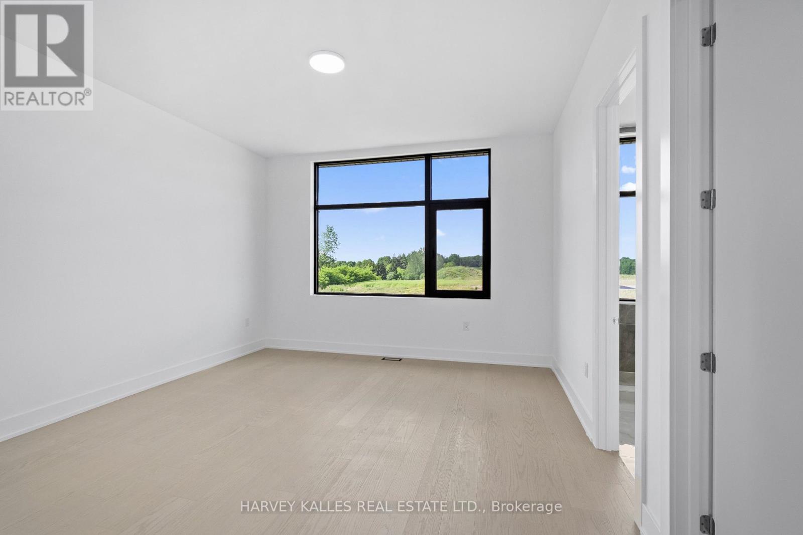 2 SUGARBUSH COURT