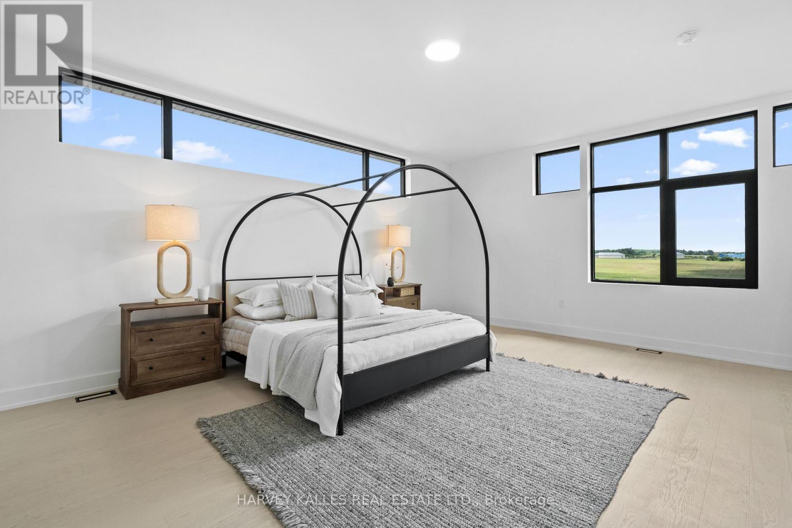 2 SUGARBUSH COURT