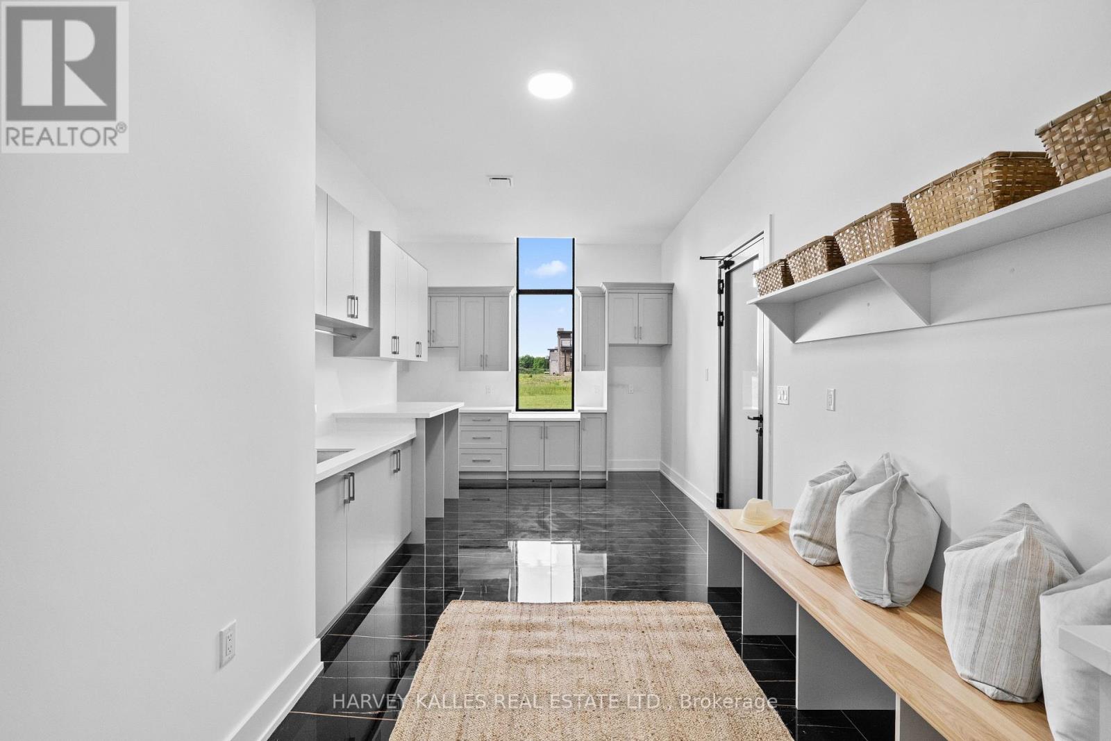 2 SUGARBUSH COURT