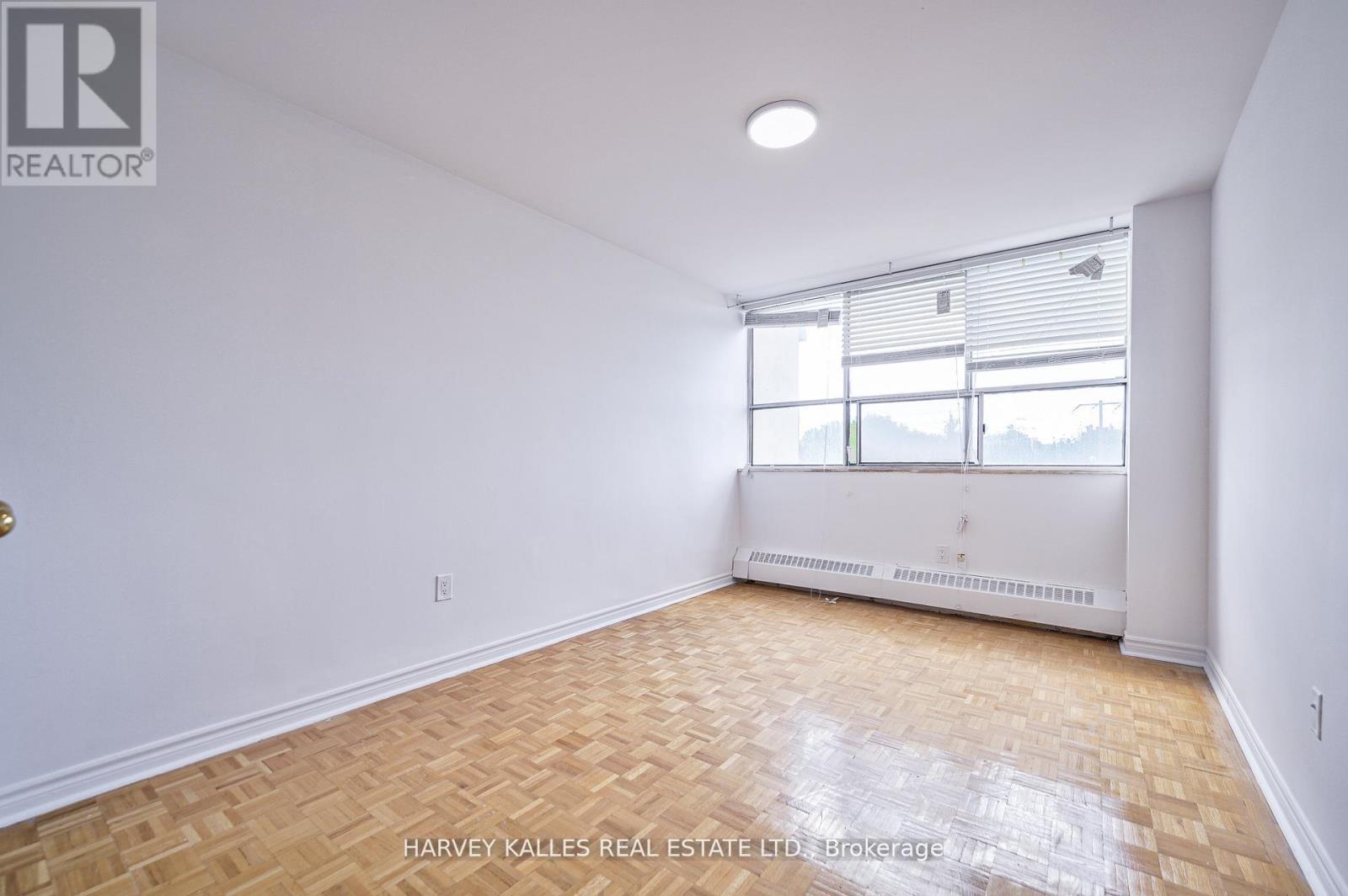1208 - 2000 SHEPPARD AVENUE W