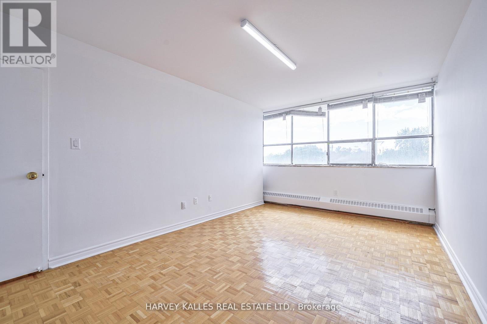 1208 - 2000 SHEPPARD AVENUE W
