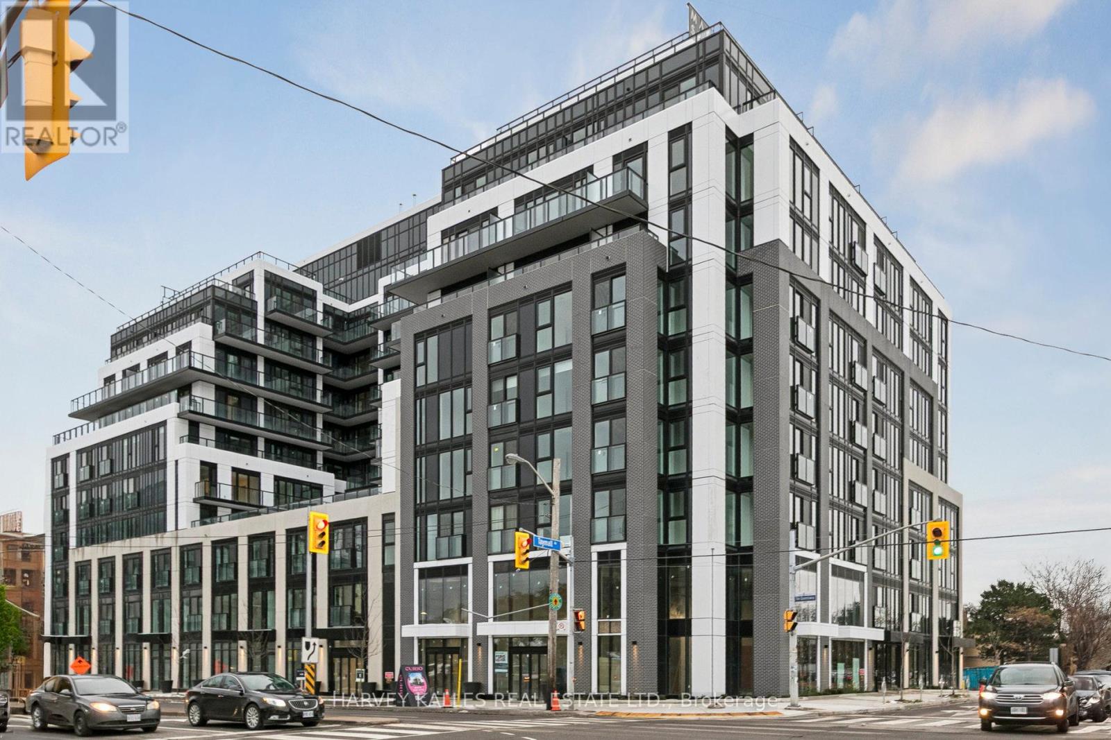 512 - 801 THE QUEENSWAY