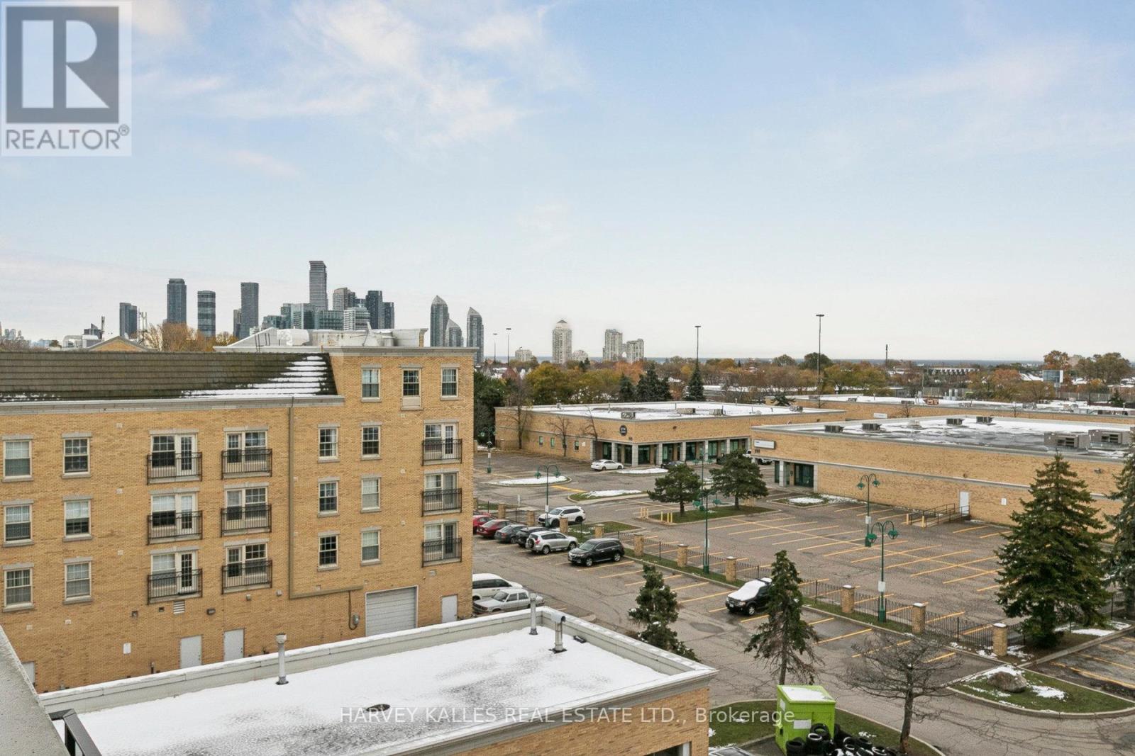 512 - 801 THE QUEENSWAY