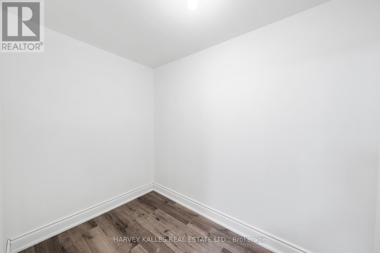 BSMT - 11 BLUE OAK AVENUE