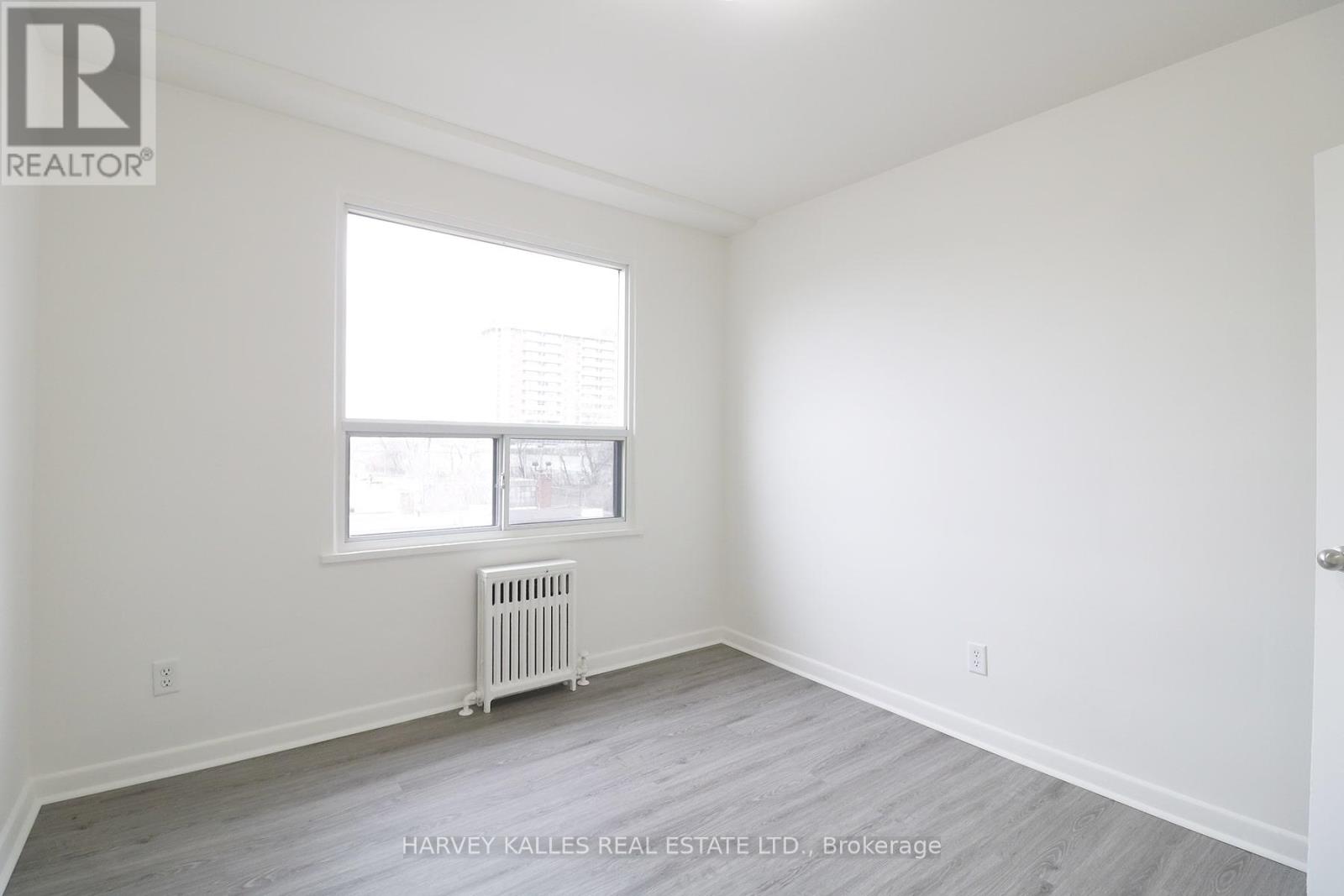 102 - 500 GILBERT AVENUE