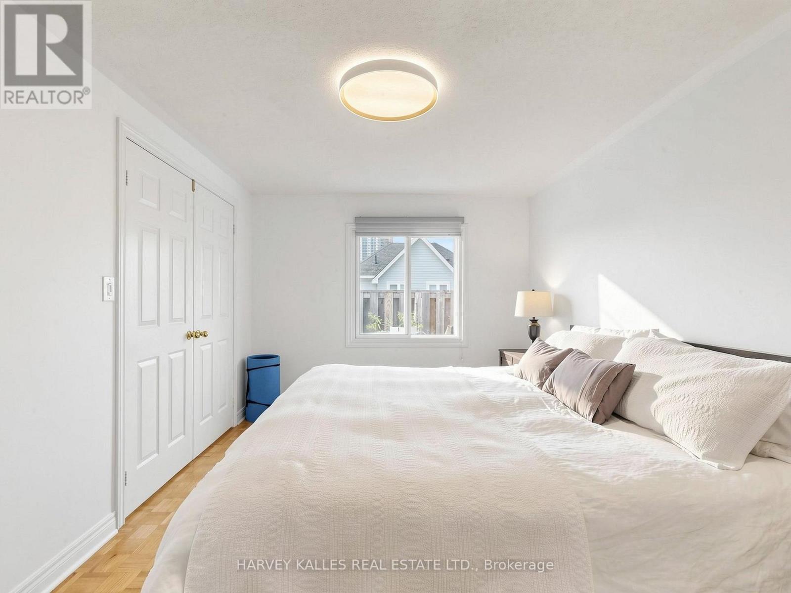 10 LIGHTBOURN AVENUE