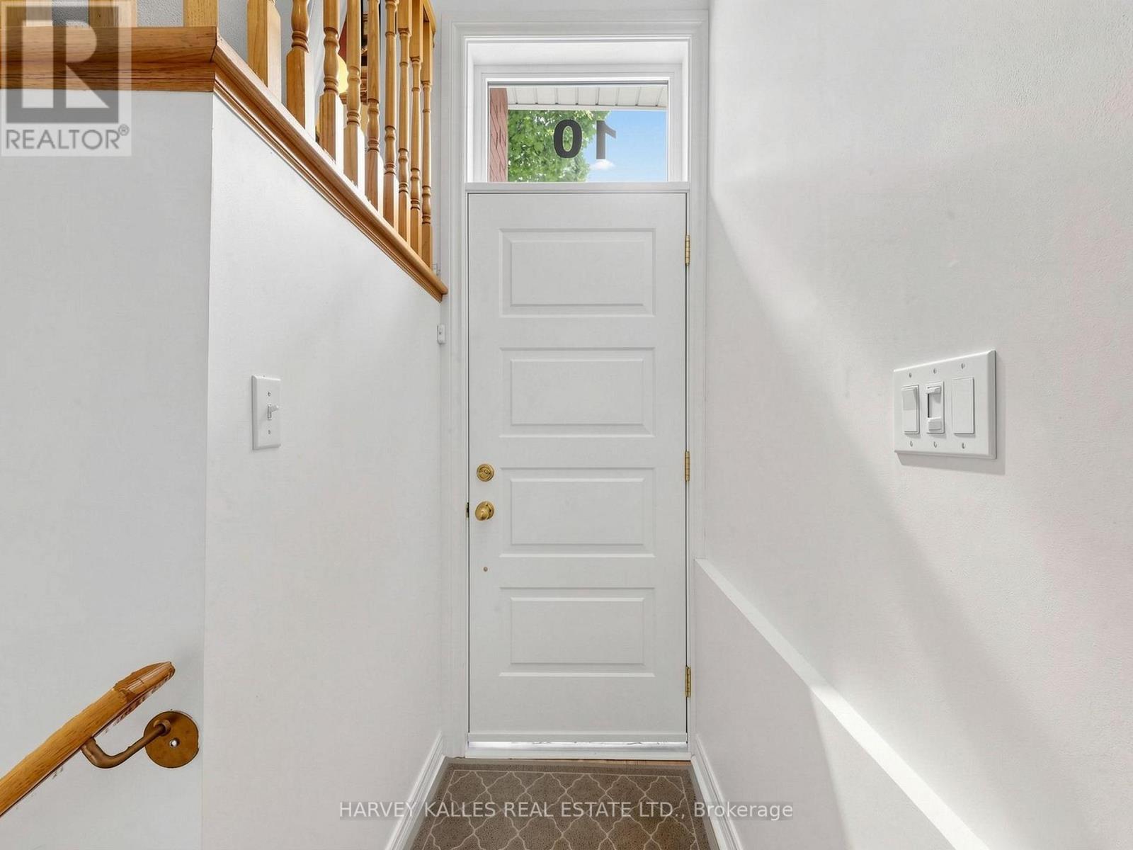 10 LIGHTBOURN AVENUE