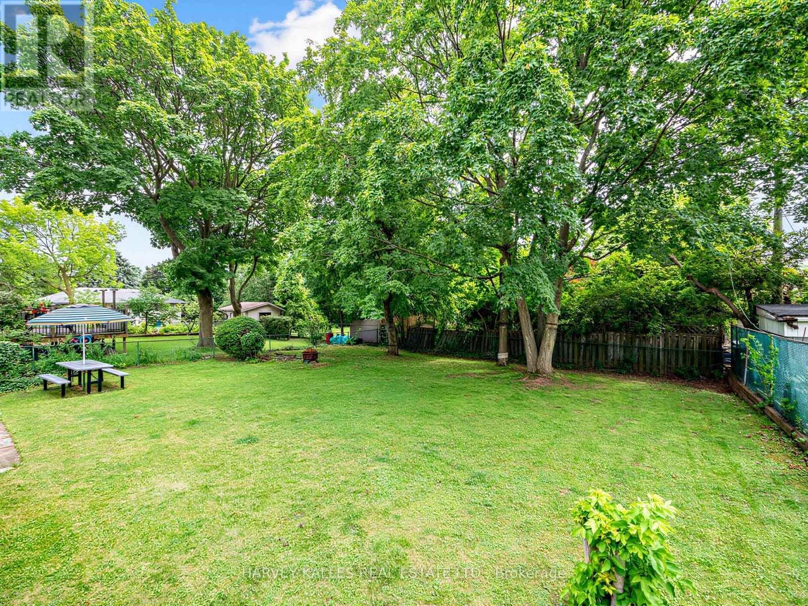 1228 PALLATINE DRIVE