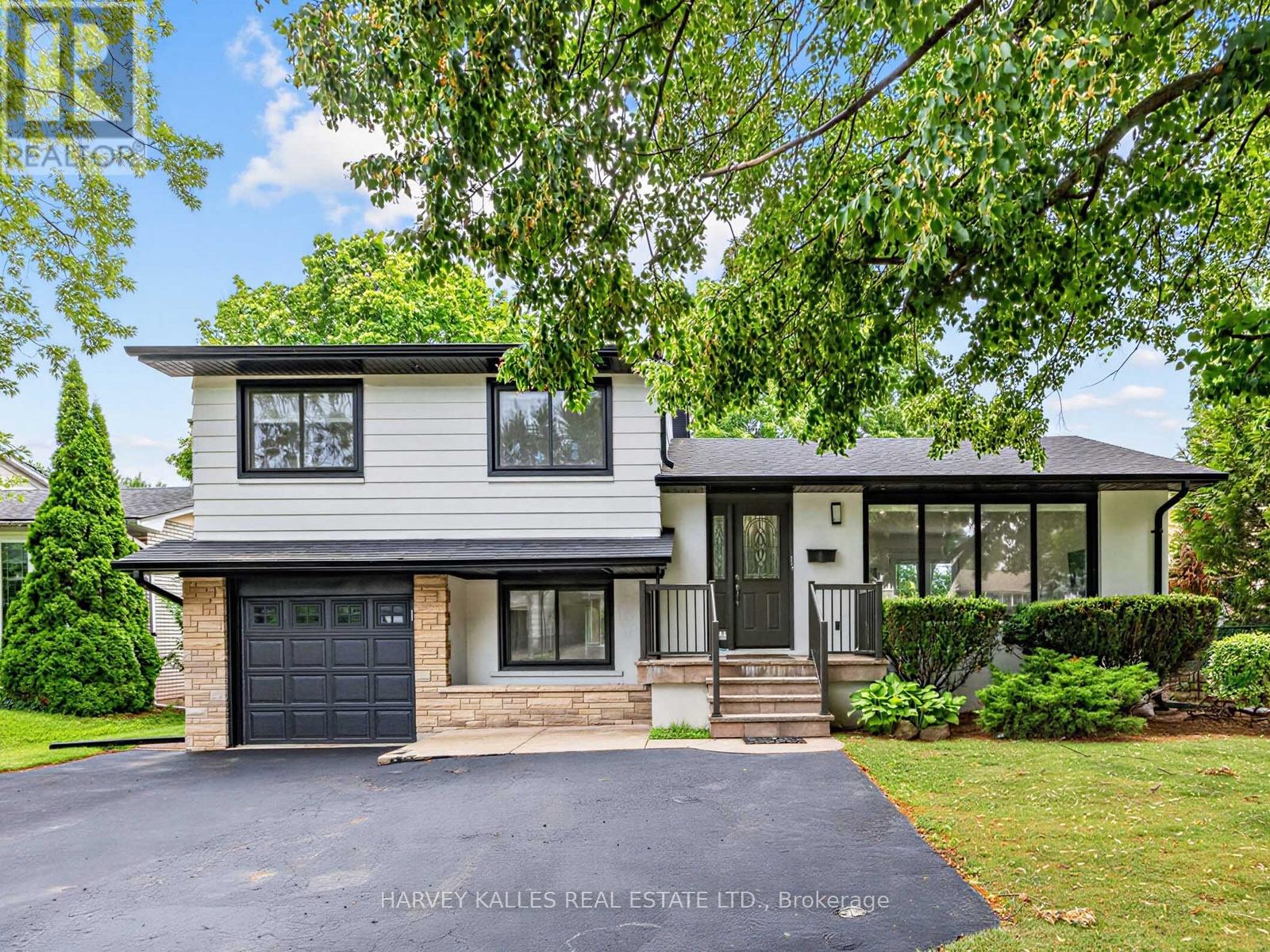 1228 PALLATINE DRIVE
