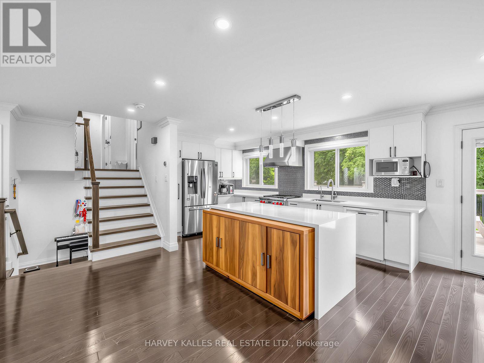 1228 PALLATINE DRIVE