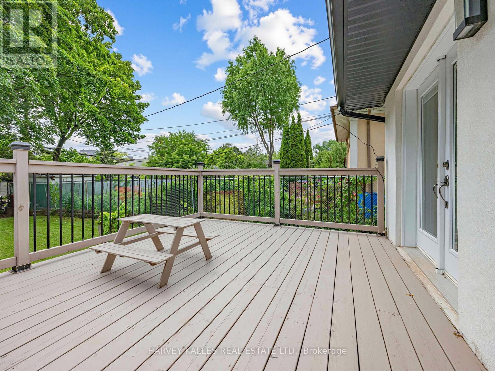 1228 PALLATINE DRIVE