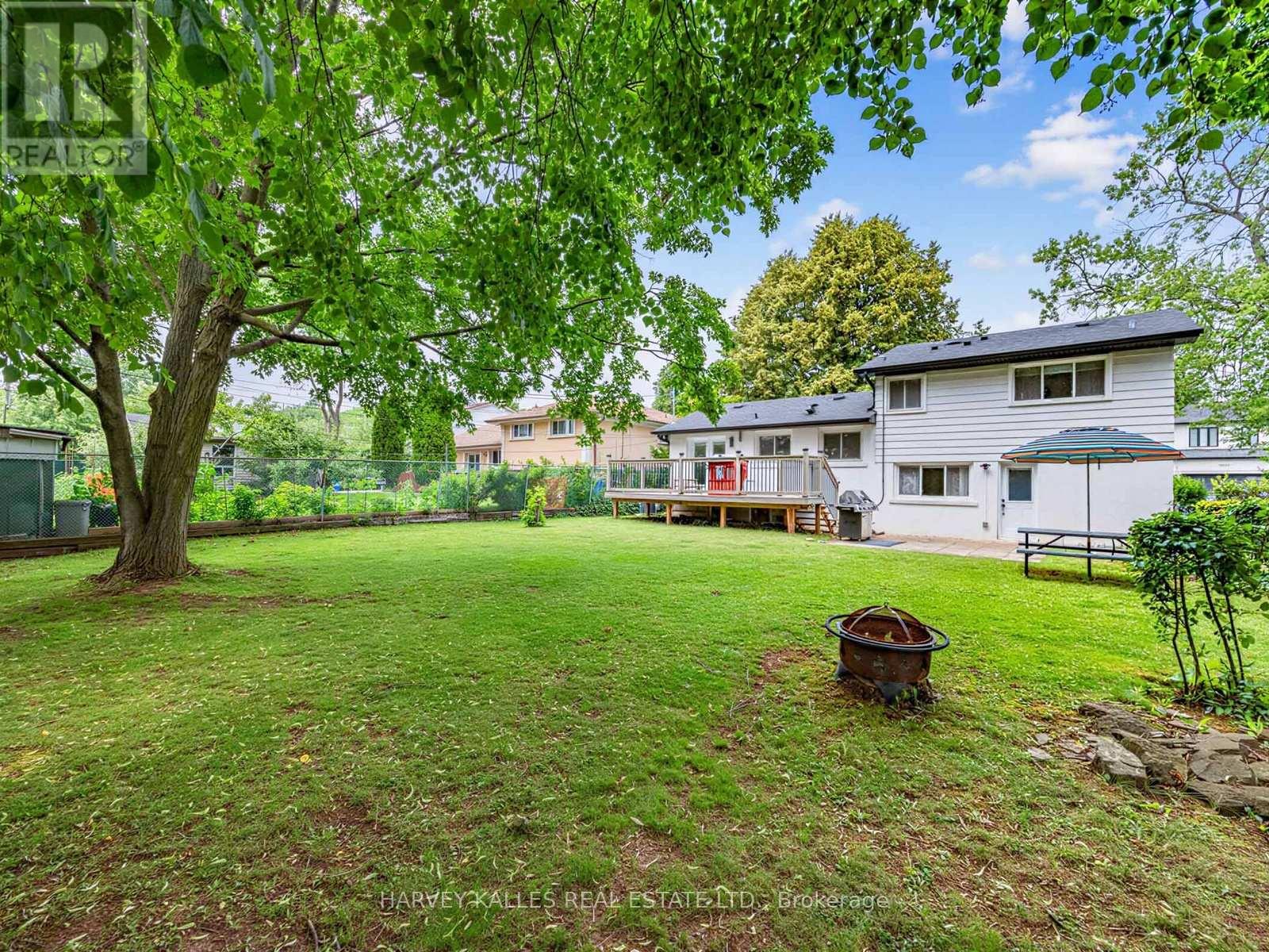 1228 PALLATINE DRIVE