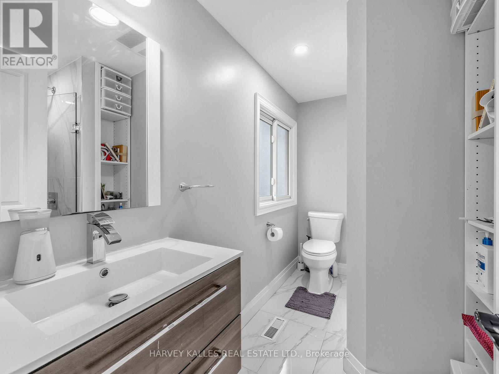 1228 PALLATINE DRIVE