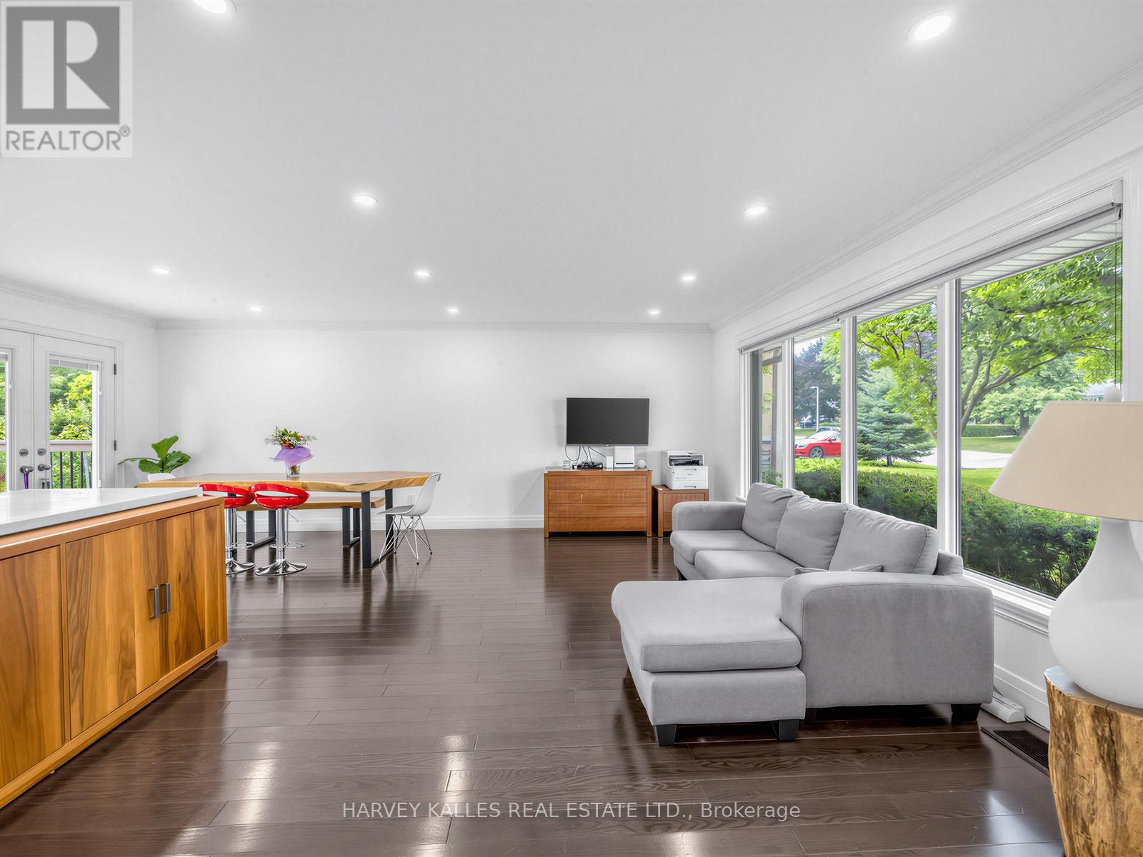 1228 PALLATINE DRIVE
