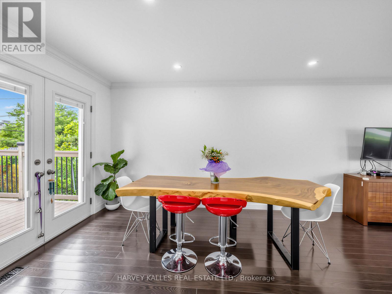 1228 PALLATINE DRIVE