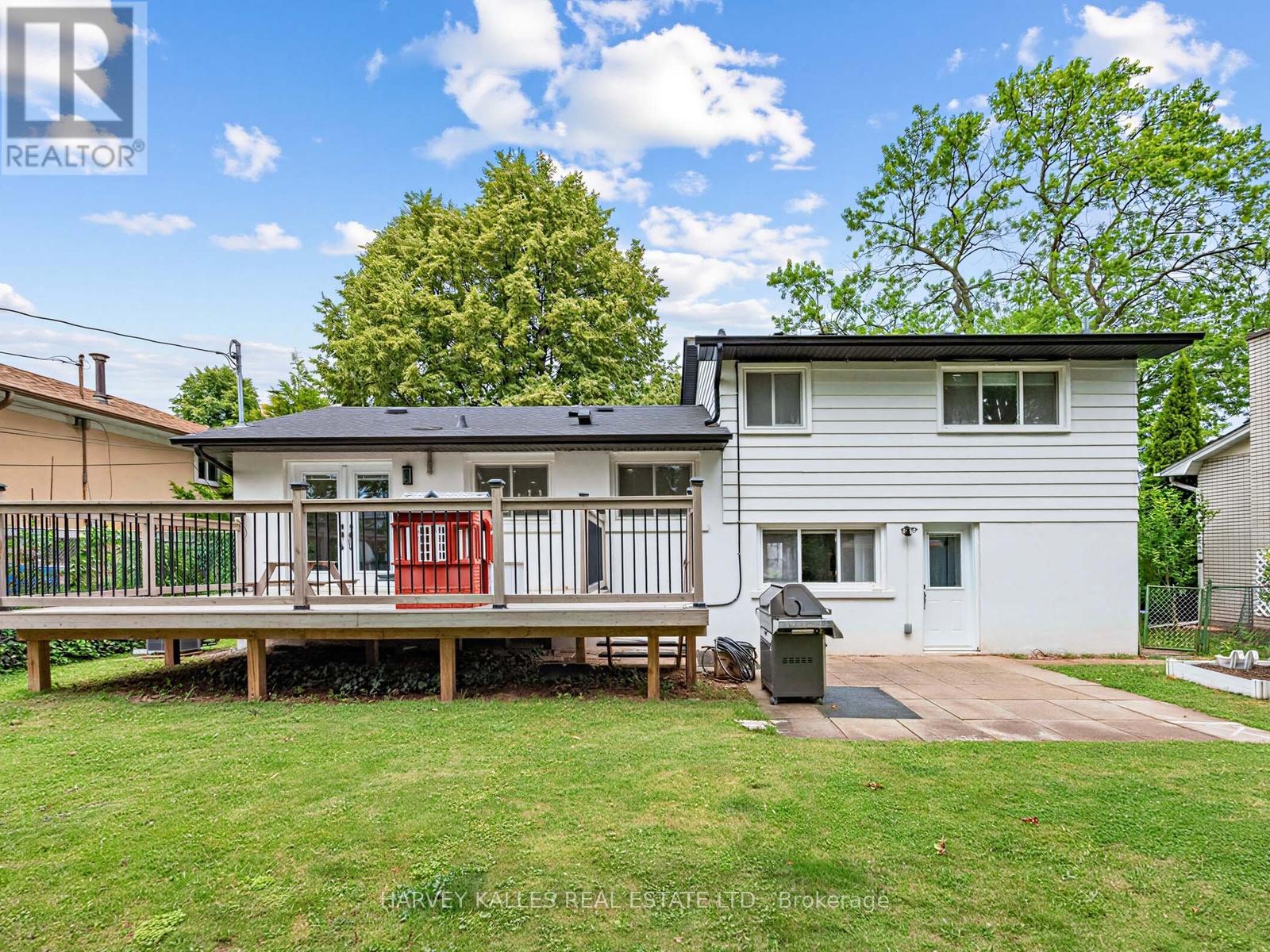 1228 PALLATINE DRIVE