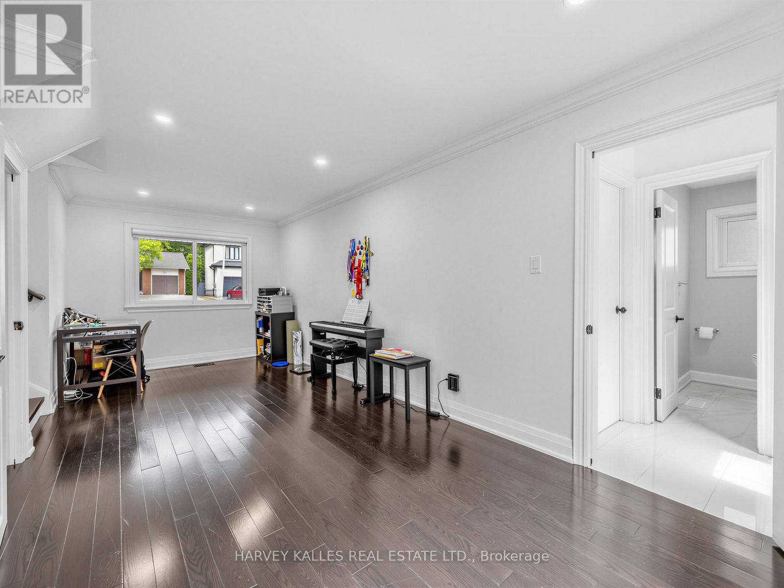 1228 PALLATINE DRIVE