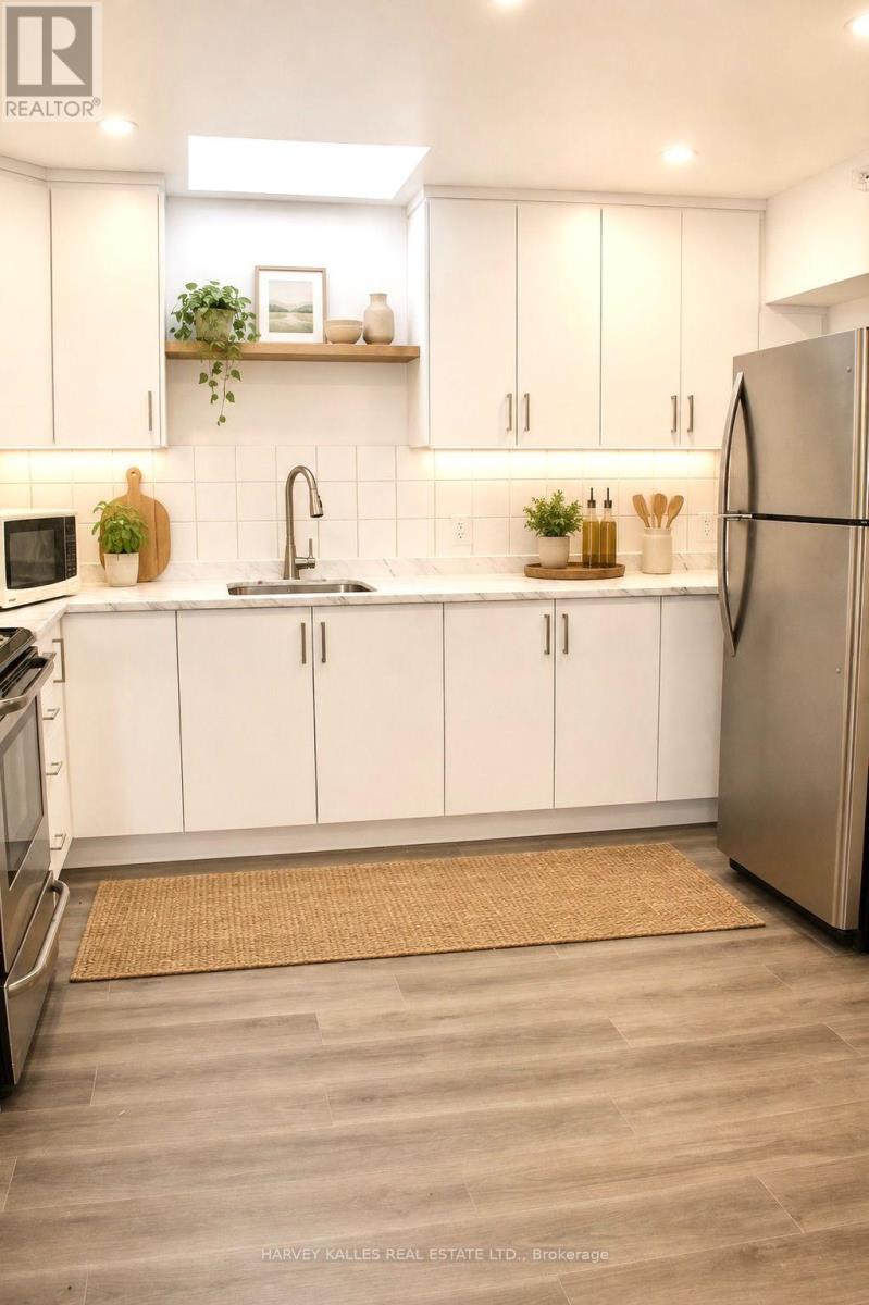 8 - 58 ROSEMOUNT AVENUE W