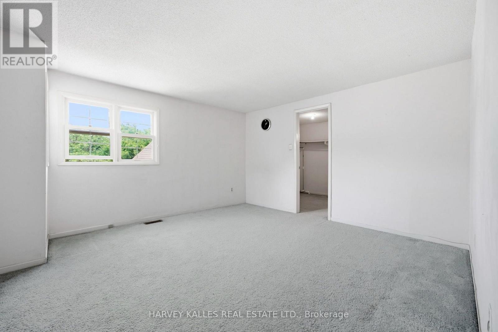 39 NEWINGTON CRESCENT