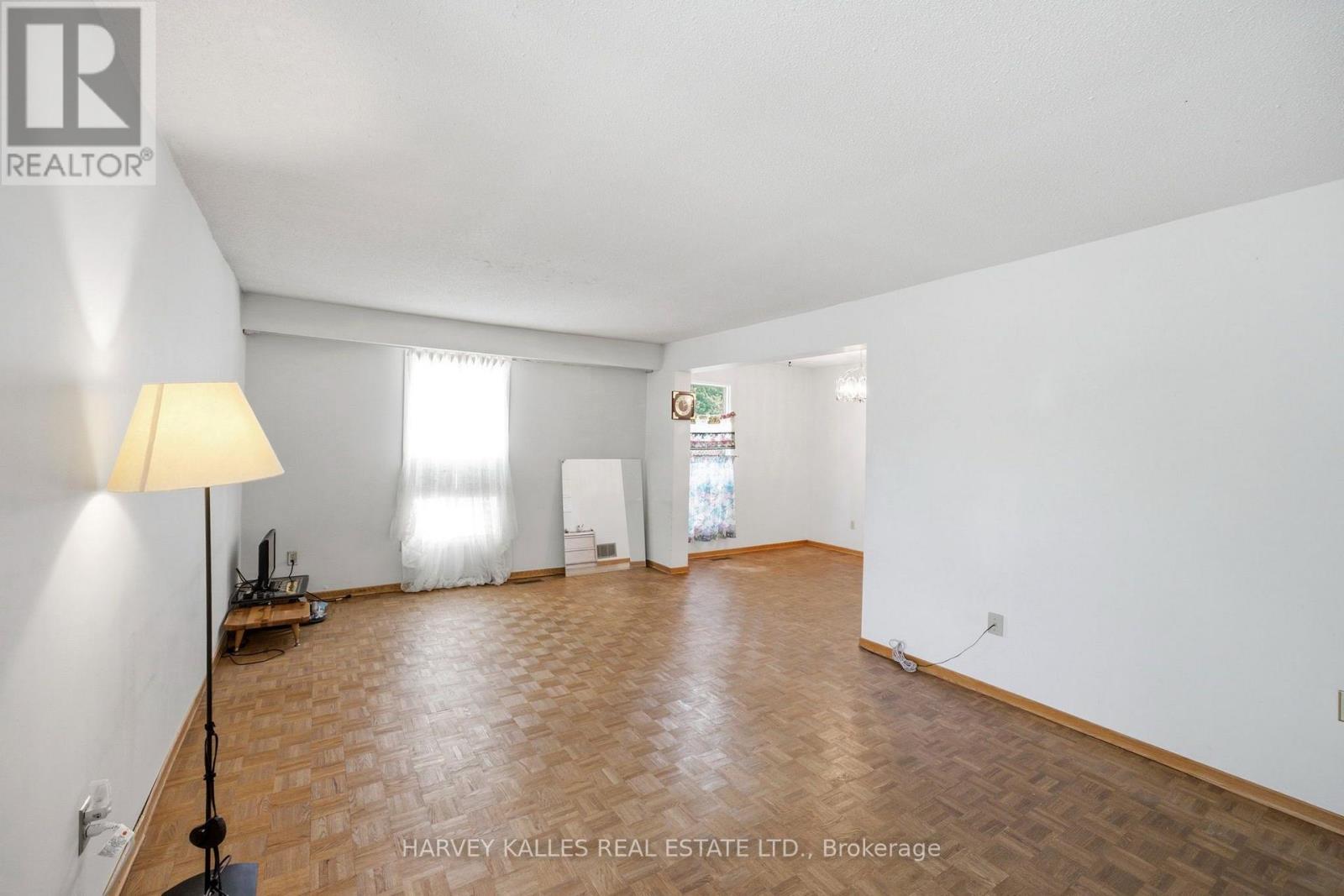 39 NEWINGTON CRESCENT