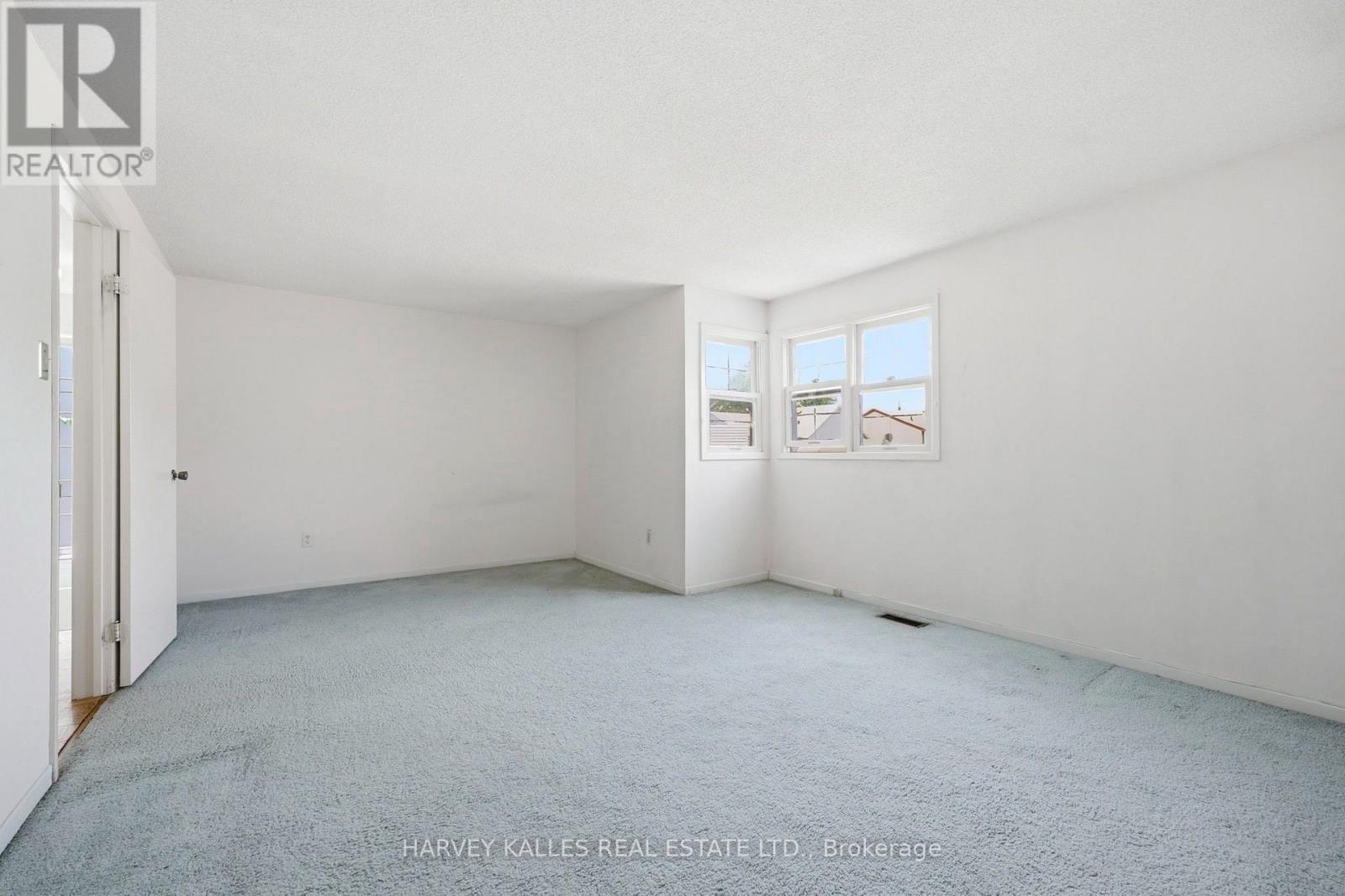 39 NEWINGTON CRESCENT