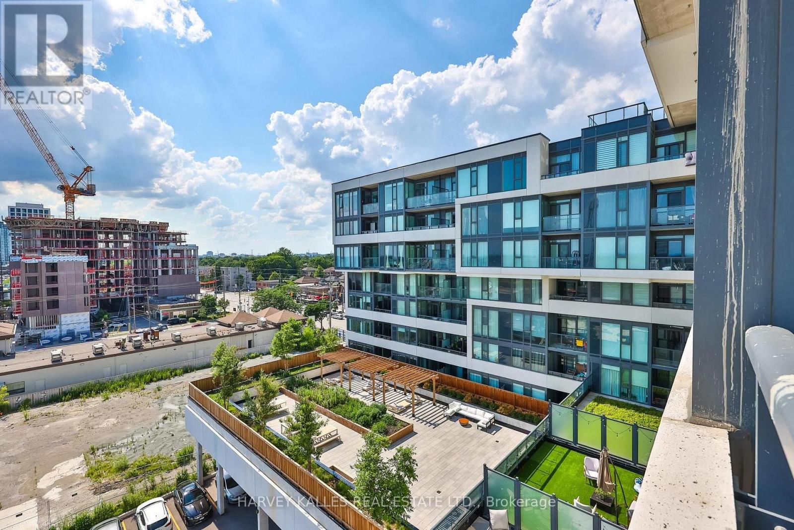 603 - 859 THE QUEENSWAY