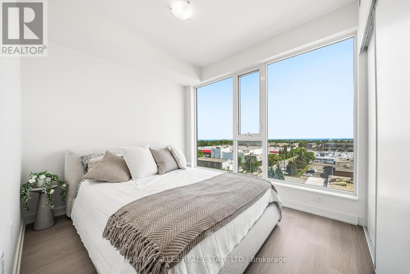 603 - 859 THE QUEENSWAY