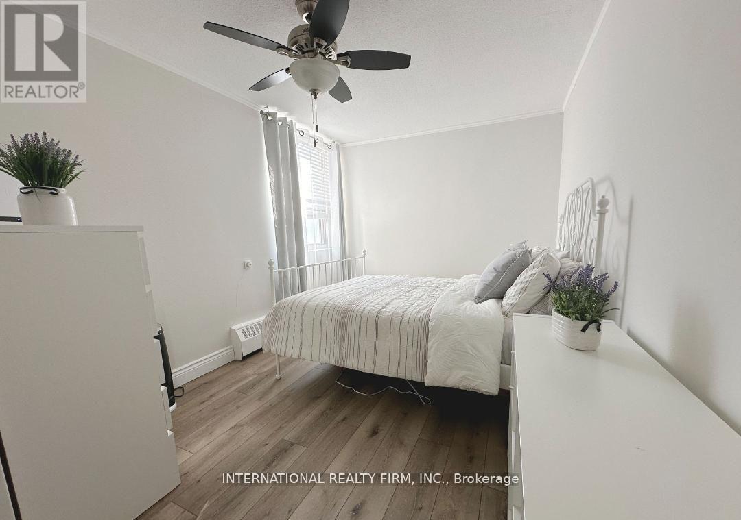 408 - 2263 MARINE DRIVE