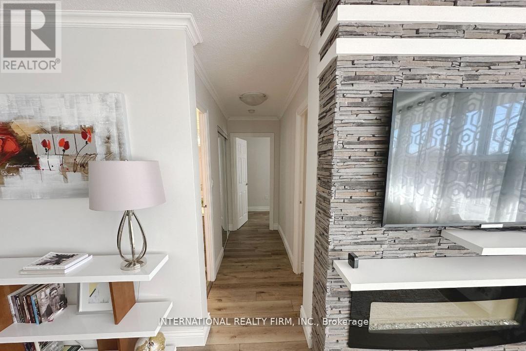 408 - 2263 MARINE DRIVE
