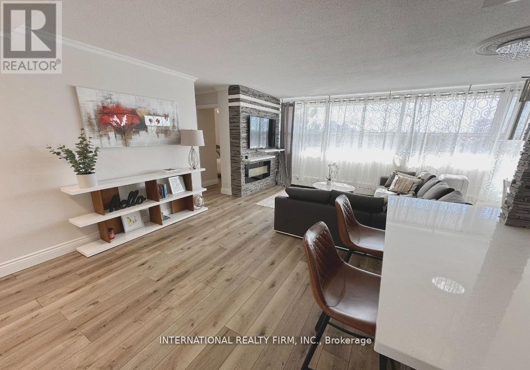408 - 2263 MARINE DRIVE