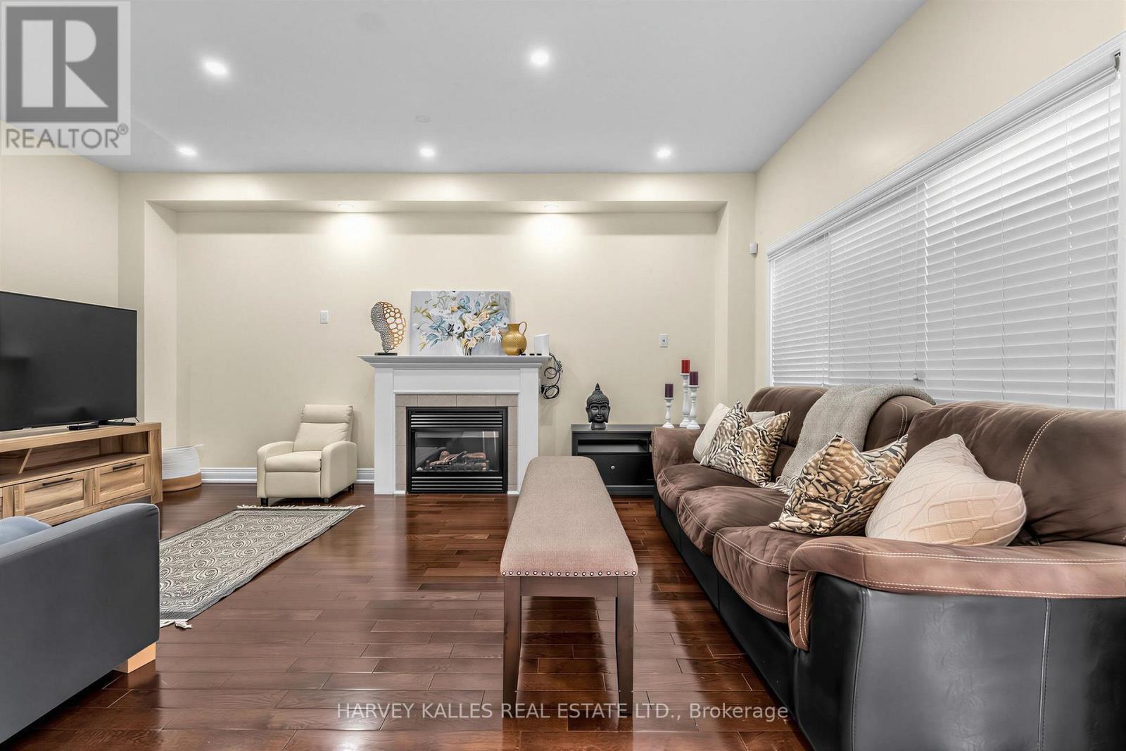 12 TIDEWATER ROAD