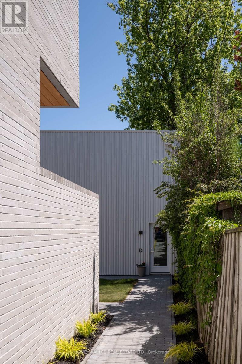 D - 157 HALLAM STREET