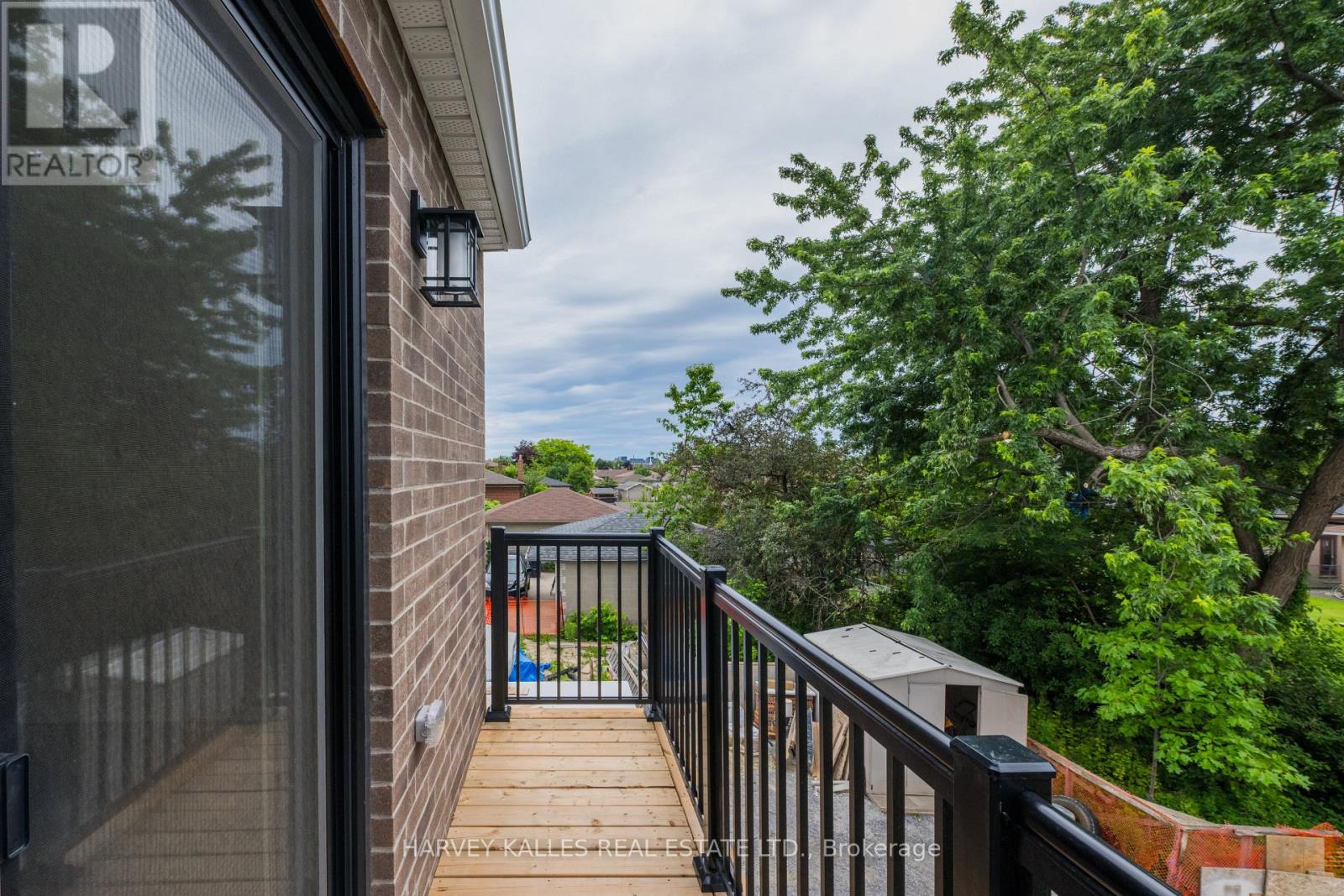 2 - 165 SPALDING ROAD