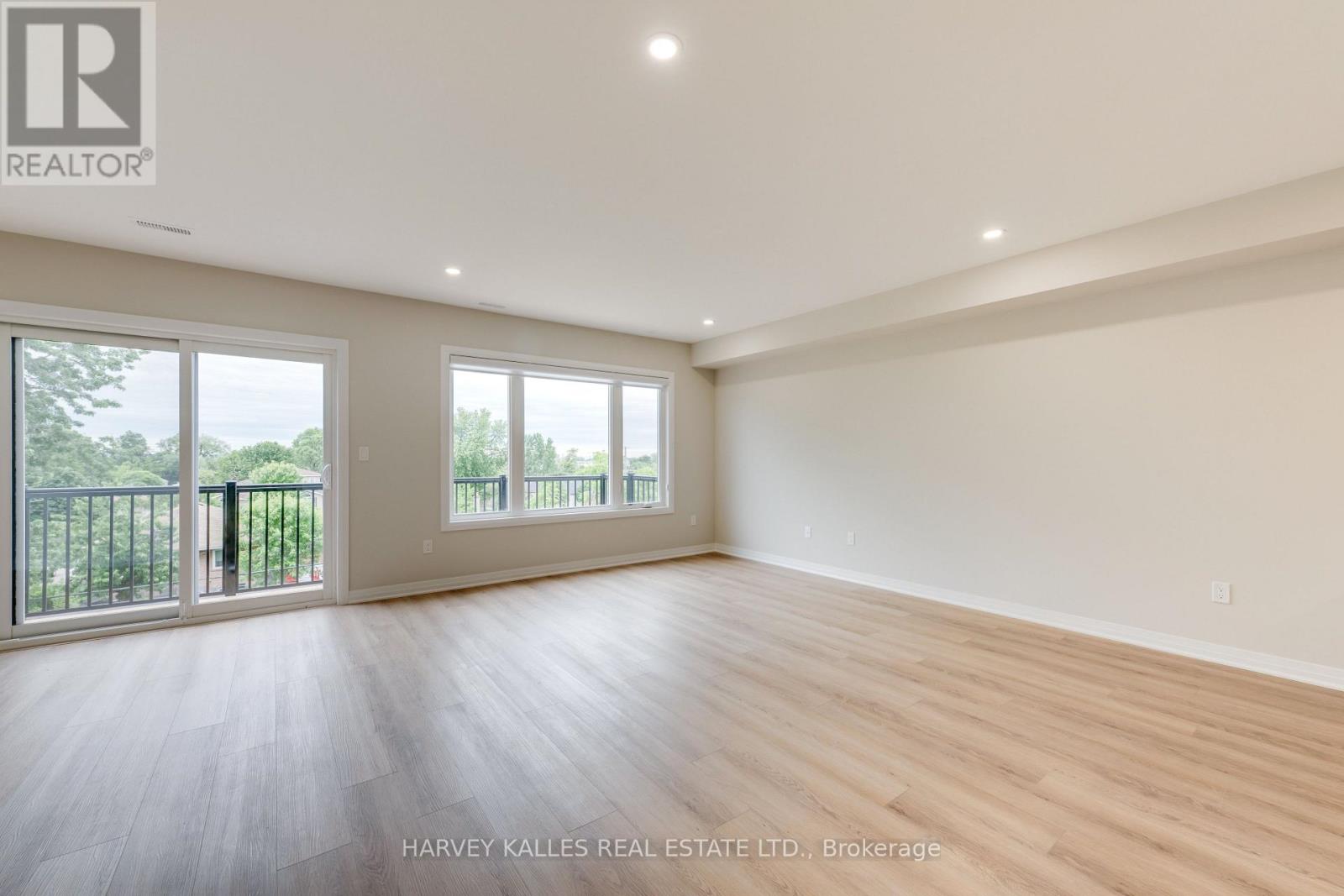 2 - 165 SPALDING ROAD