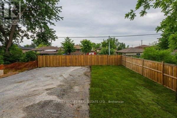 2 - 165 SPALDING ROAD
