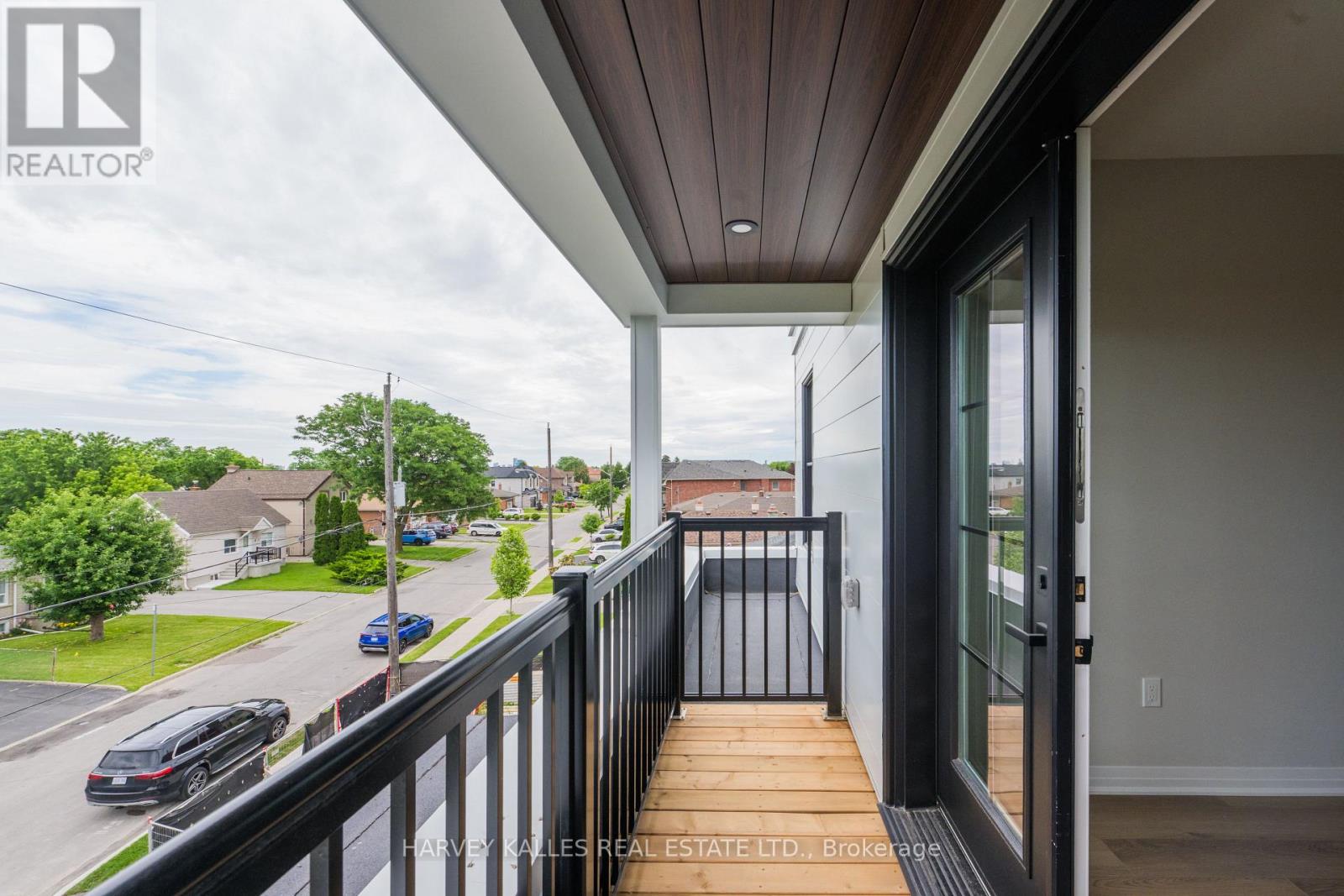 2 - 165 SPALDING ROAD