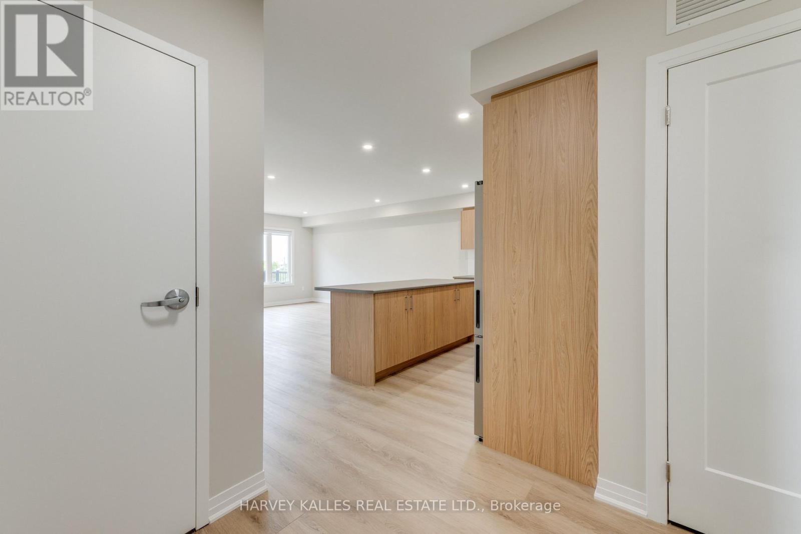 2 - 165 SPALDING ROAD
