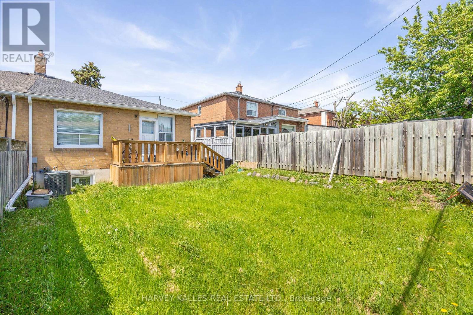 29 GILTSPUR DRIVE