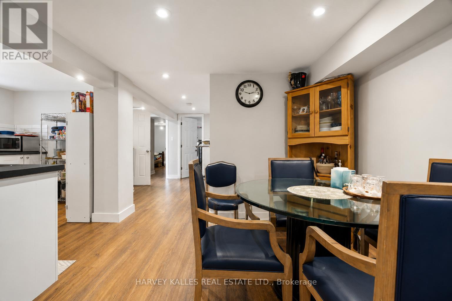 29 GILTSPUR DRIVE