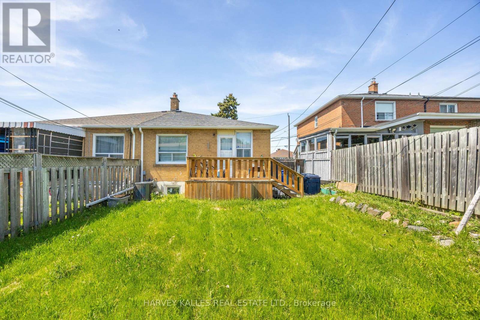 29 GILTSPUR DRIVE