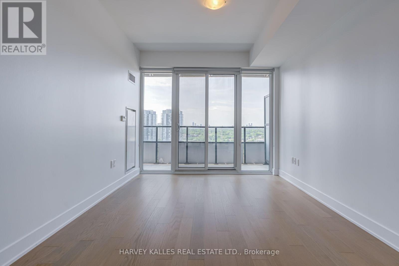 1822 - 30 SHORE BREEZE DRIVE