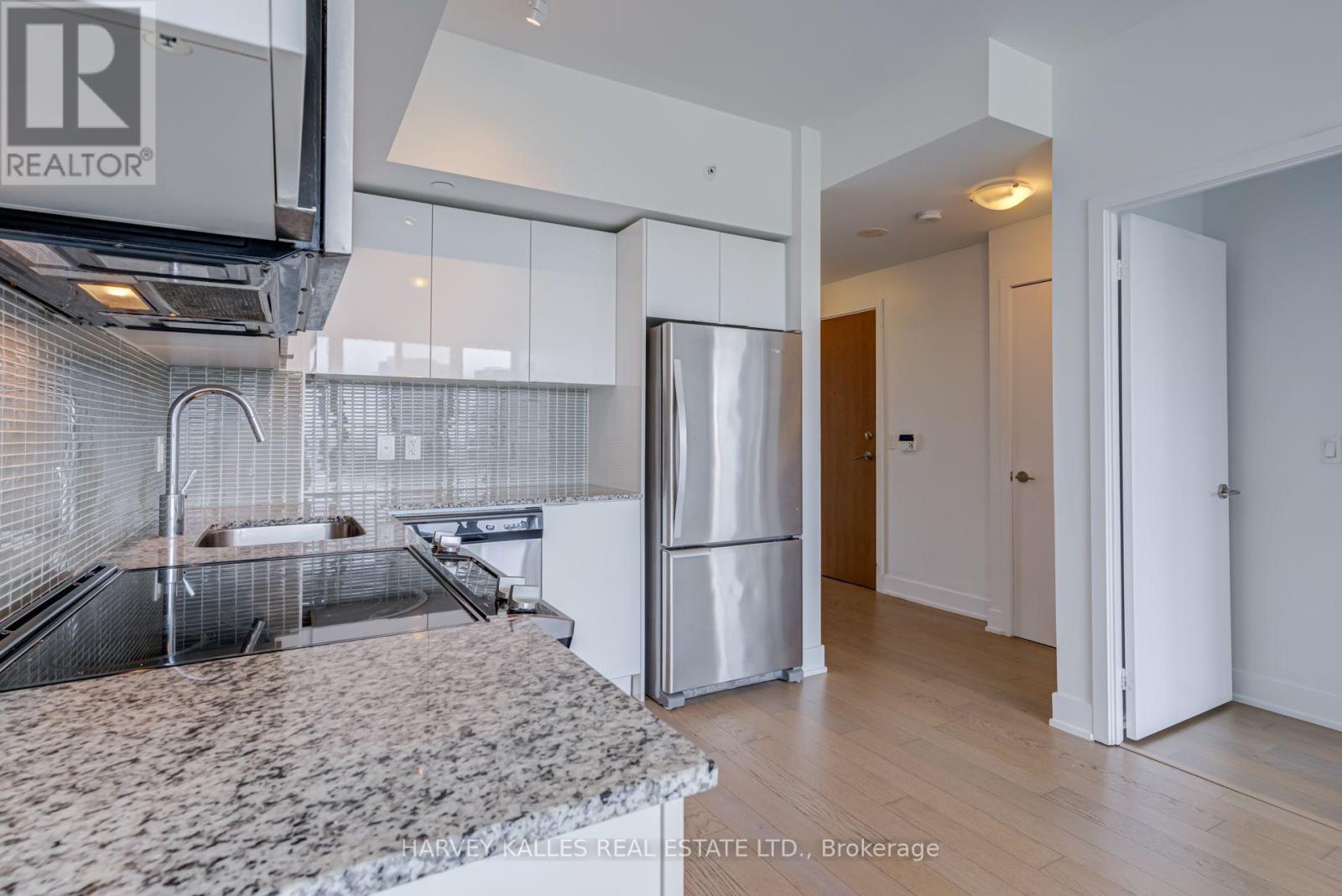 1822 - 30 SHORE BREEZE DRIVE