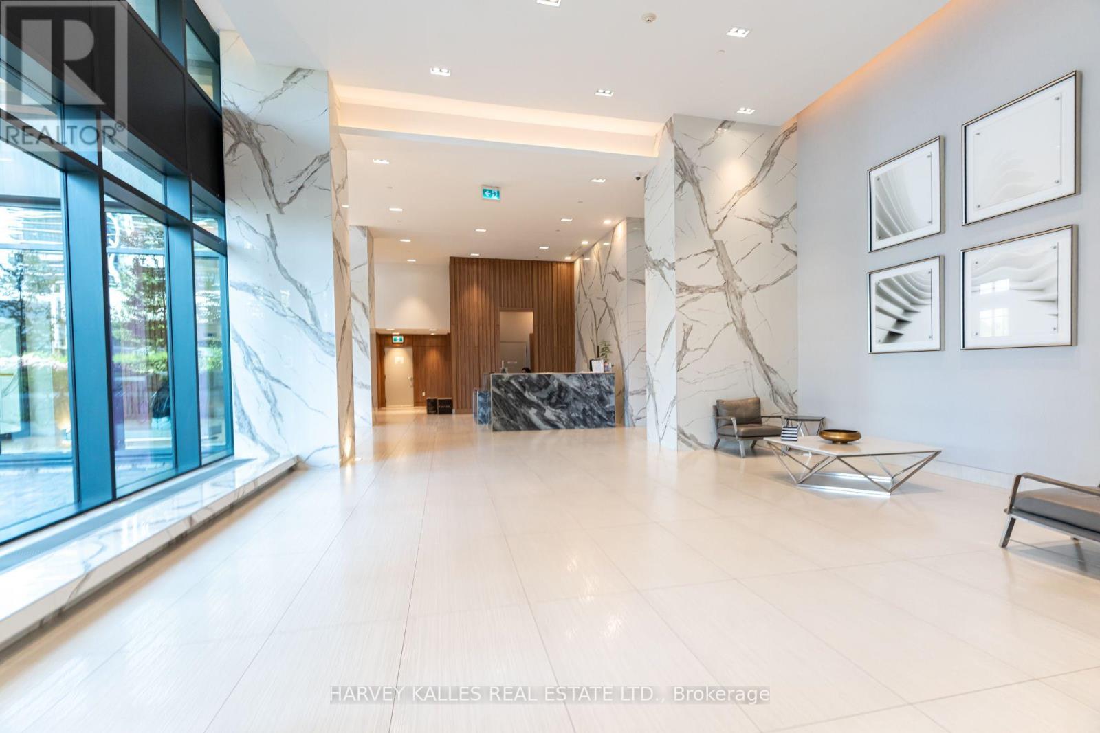 1822 - 30 SHORE BREEZE DRIVE