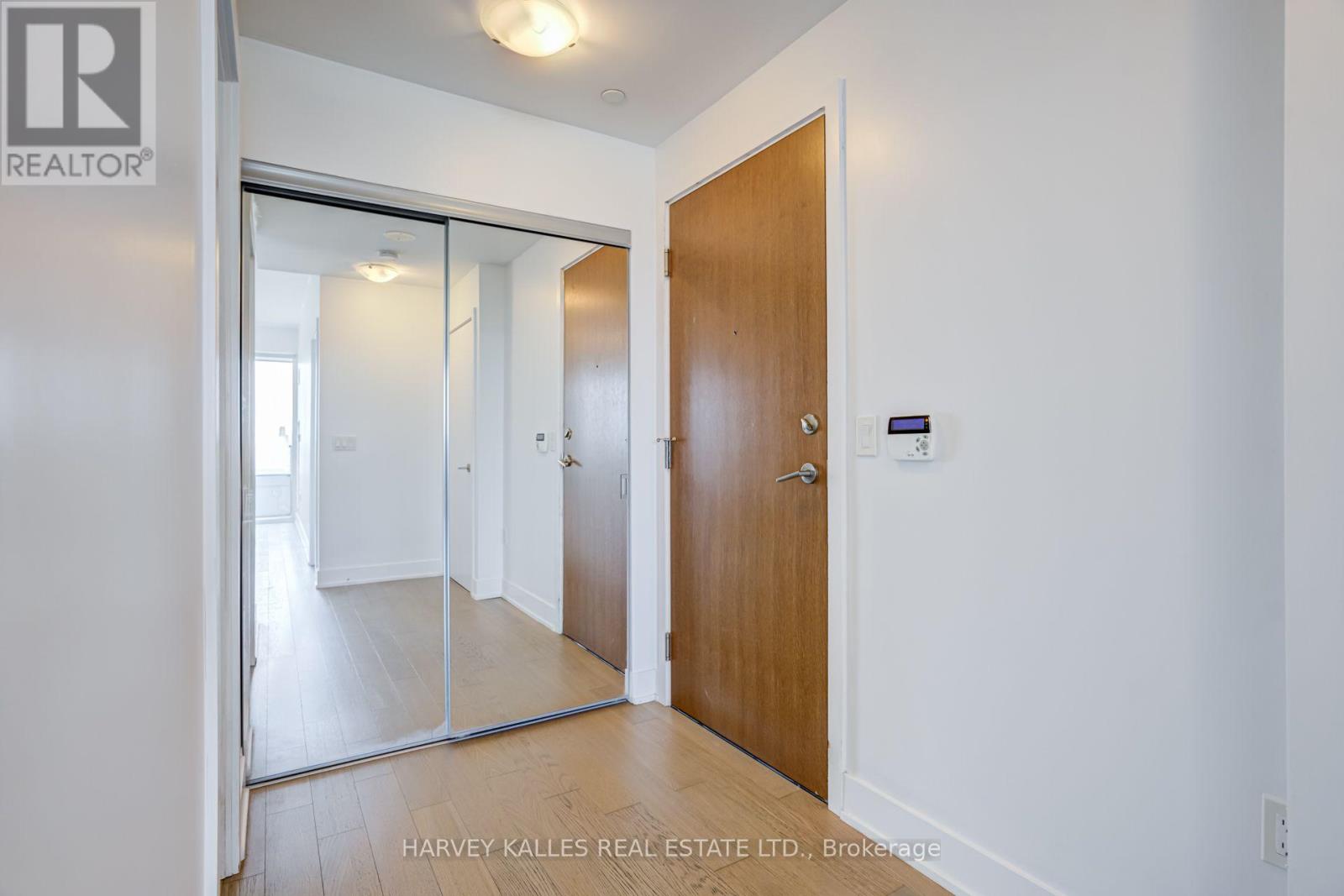 1822 - 30 SHORE BREEZE DRIVE