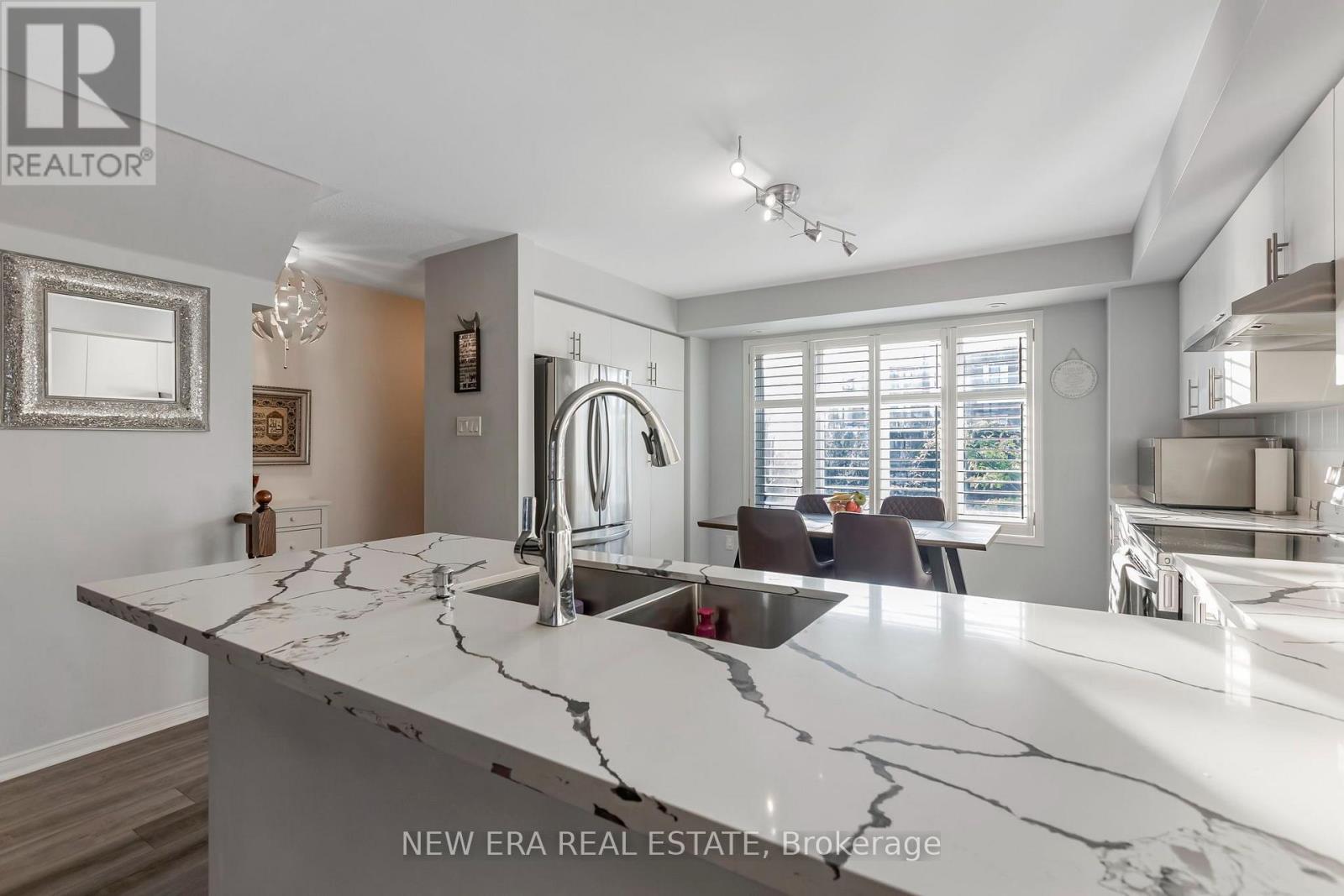 60 - 3056 EGLINTON AVENUE W