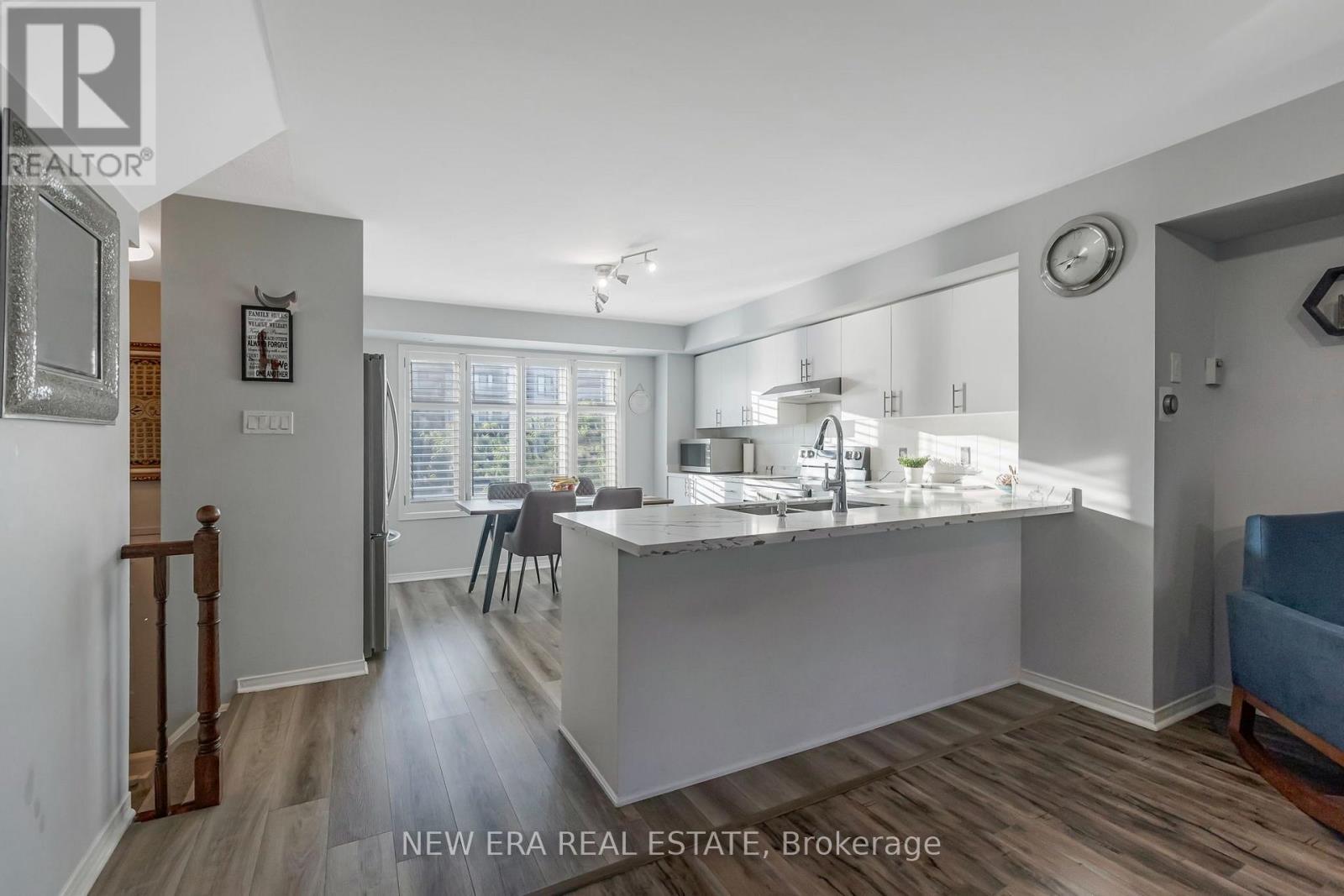 60 - 3056 EGLINTON AVENUE W