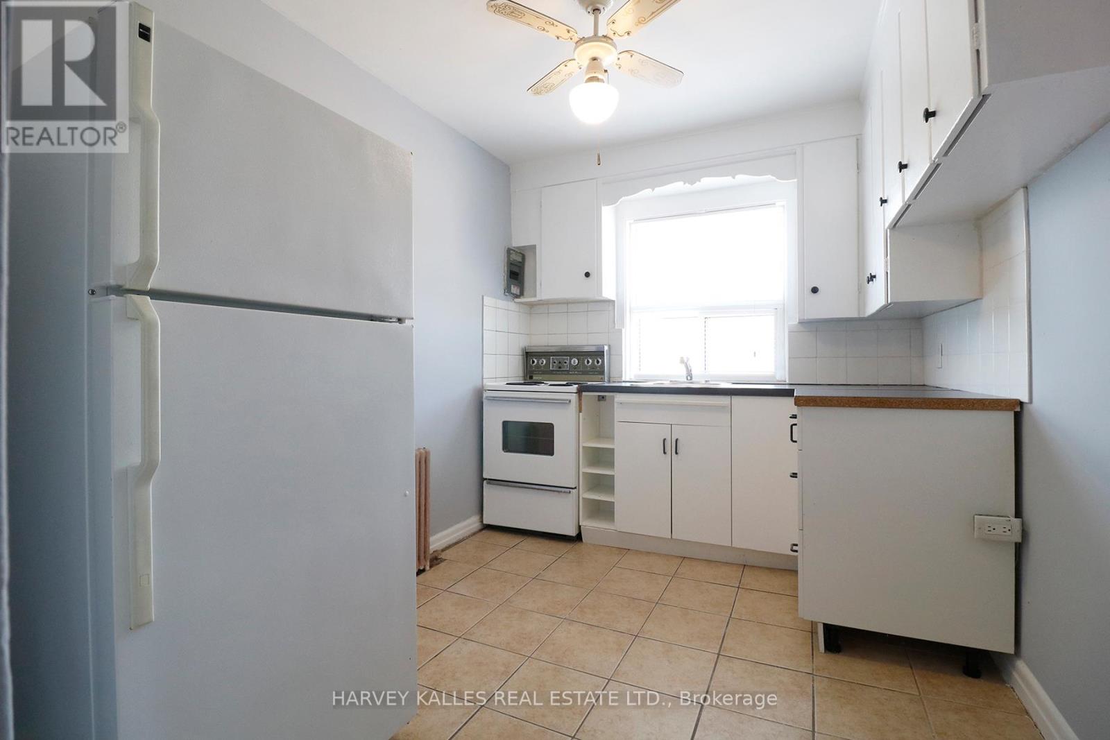 10 - 2434 KEELE STREET