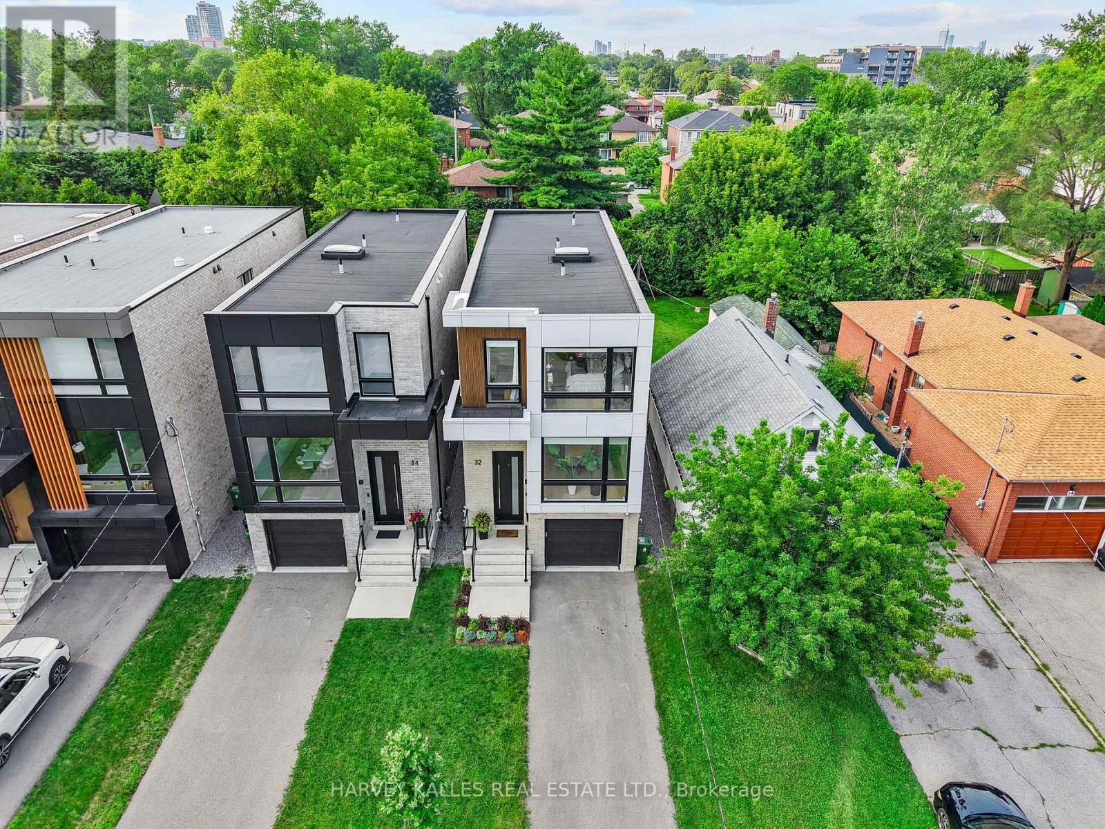 32 ALBRIGHT AVENUE