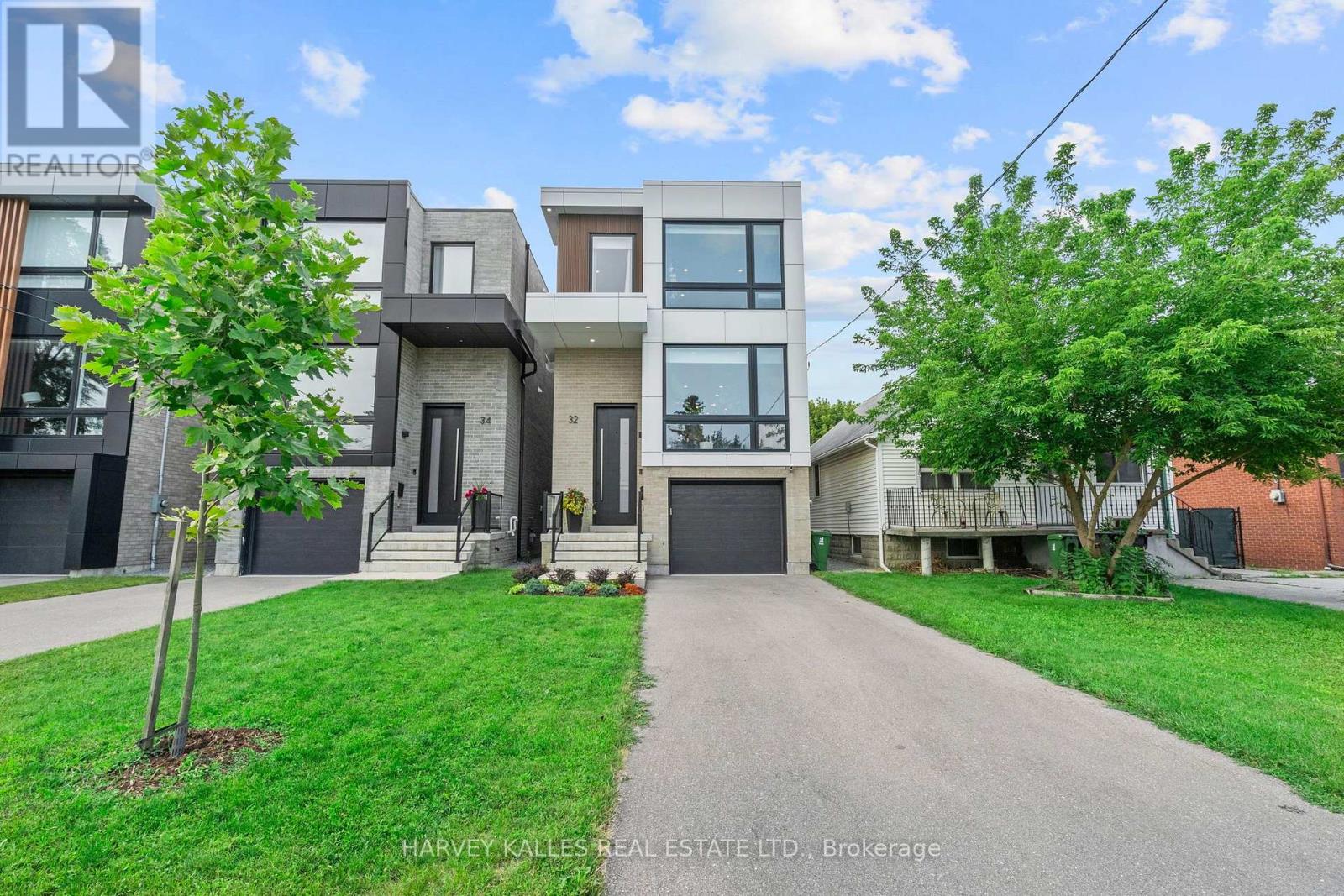 32 ALBRIGHT AVENUE