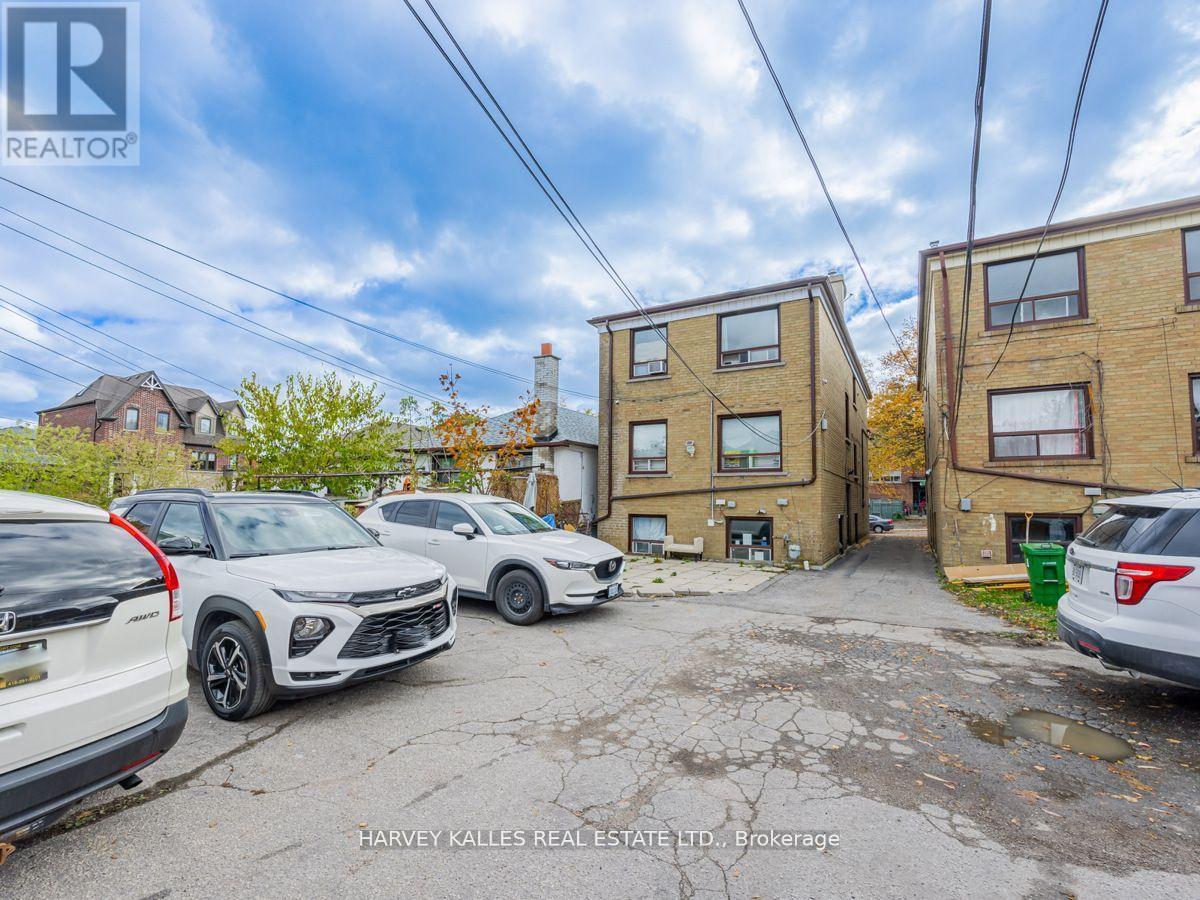 6 CARRINGTON AVENUE